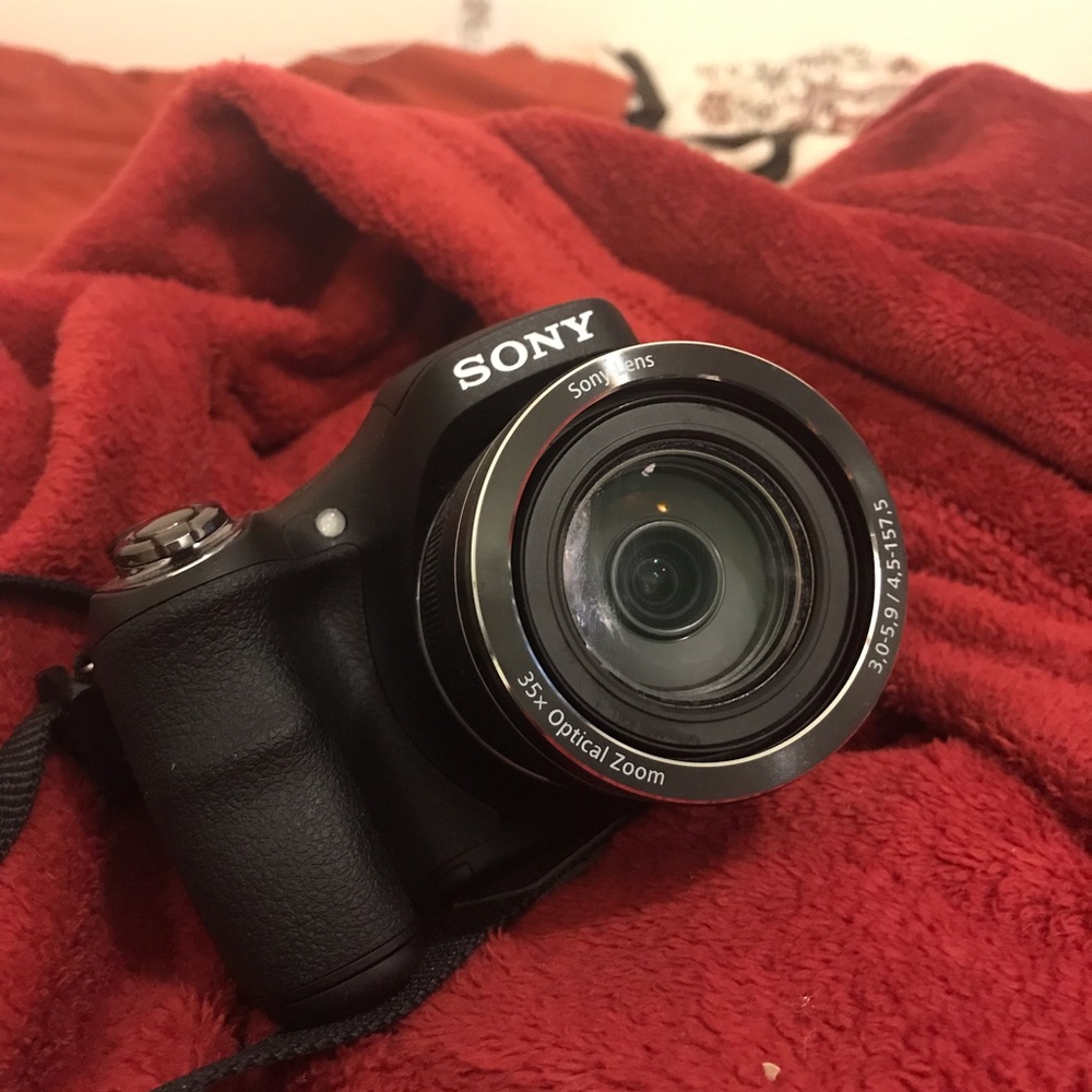 Sony camera - Picture 5 of 5